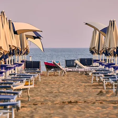 Equipped For Group Getaways In Μπιμπιόνε