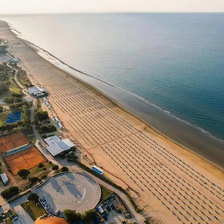 Appartement Equipped For Group Getaways In Bibione